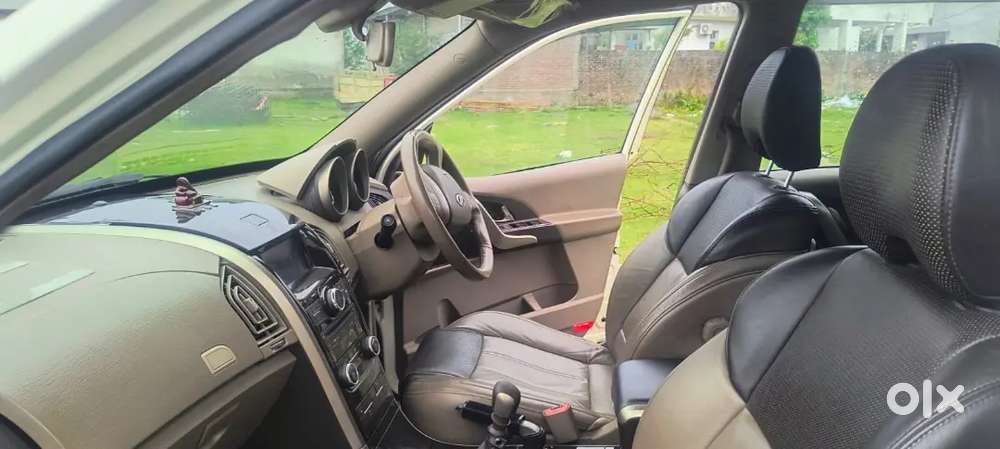Mahindra Xuv500 2015 Diesel 29016 Km Driven