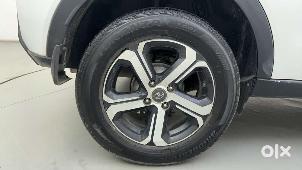 Tata Nexon 1.2 Revotron Xz Plus, 2022, Petrol