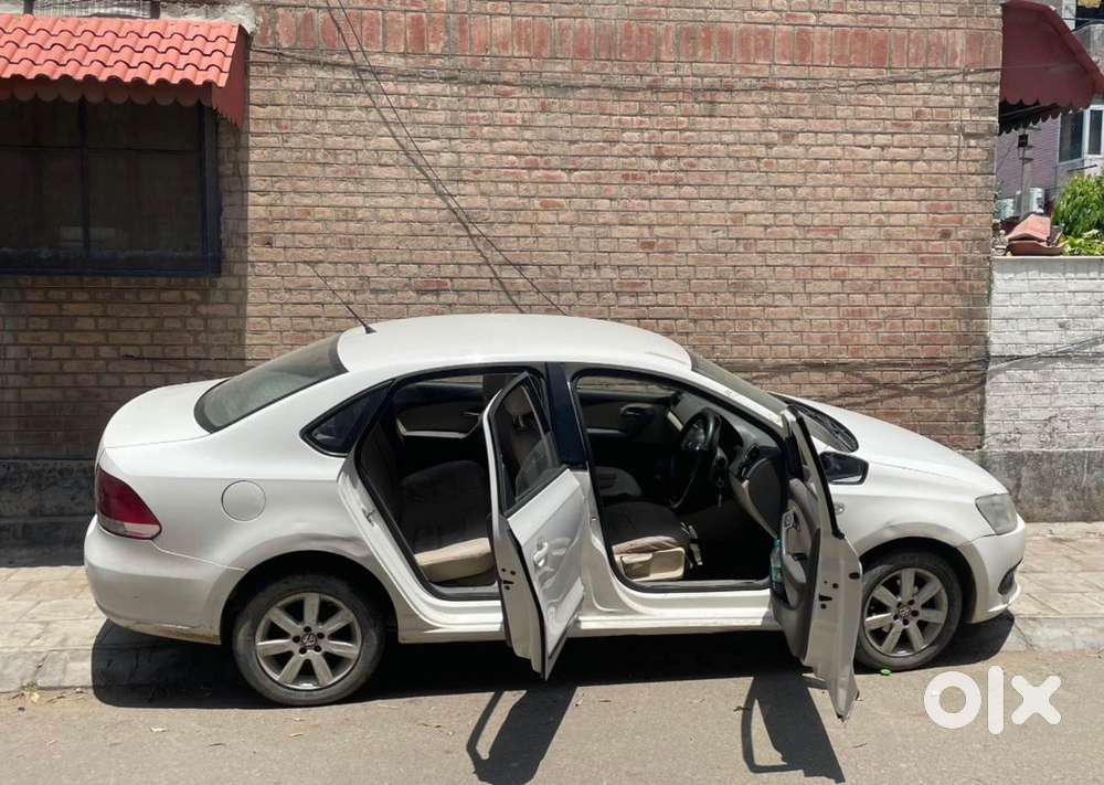 Volkswagen Vento Petrol 2011
