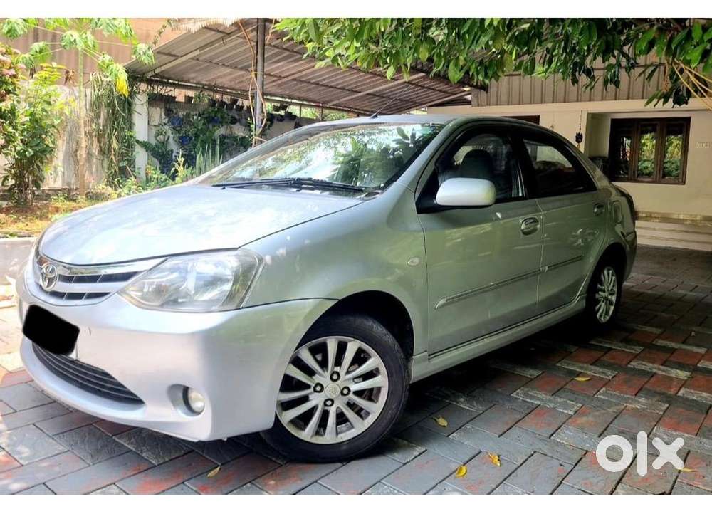 Toyota Petrol Manual 2011