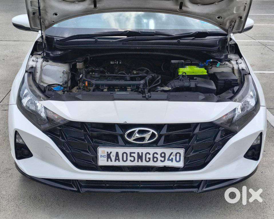 Hyundai I20 Sportz 1.2 Ivt, 2023, Petrol