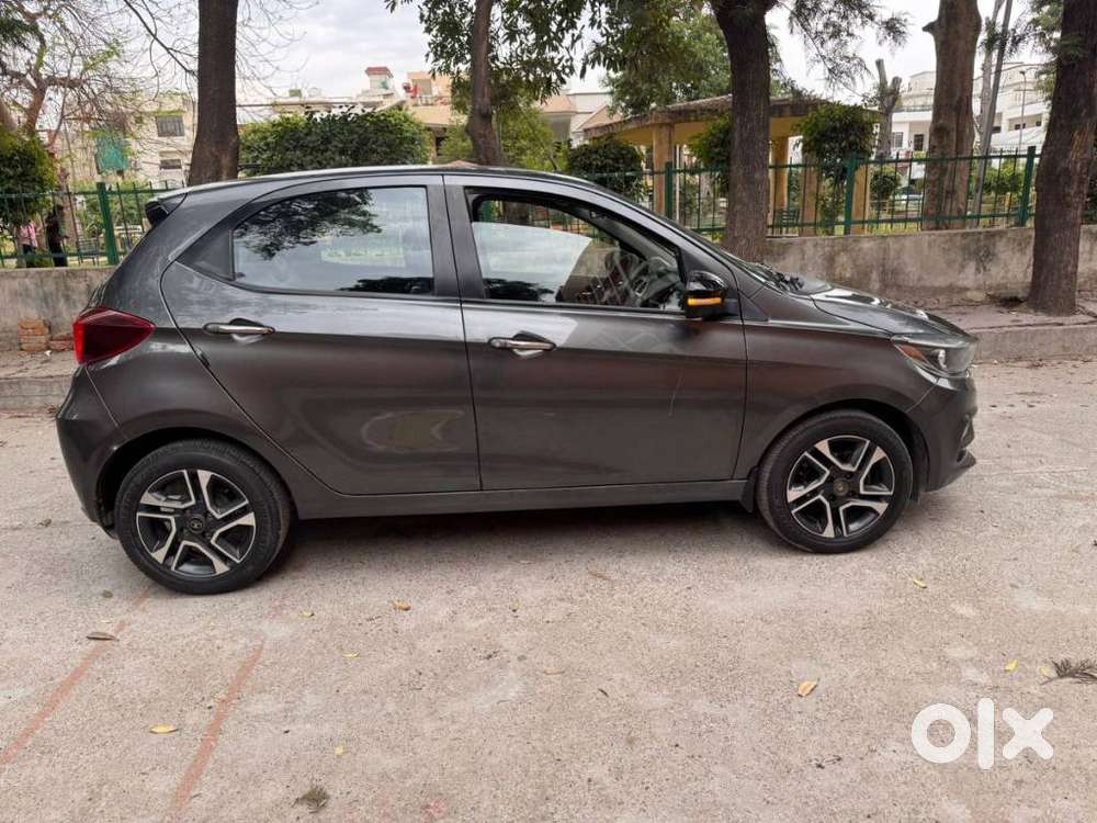 Tata Tiago Xz Opt, 2023, Petrol