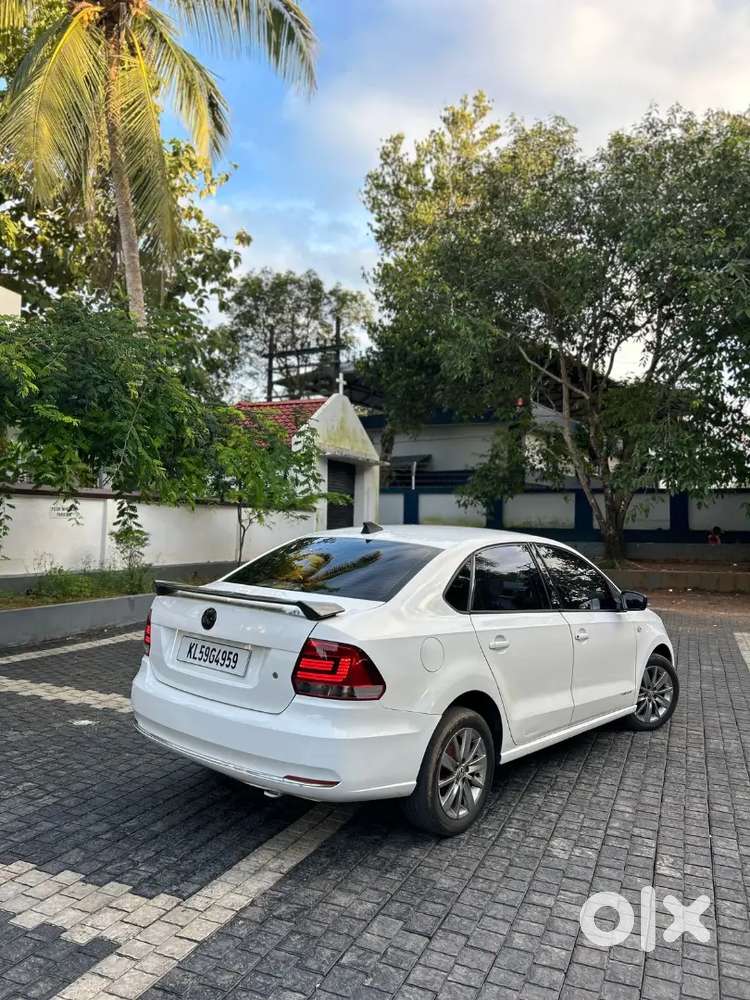 Volkswagen Vento Diesel 2013 Manual Highline