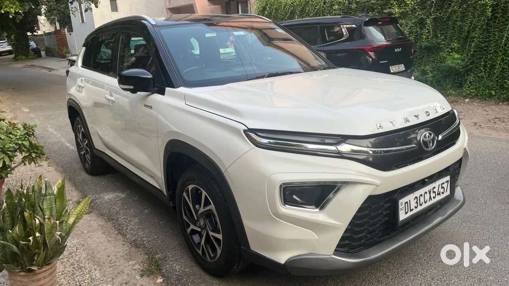 Toyota Urban Cruiser Hyryder 1.5 V Hybrid, 2023, Petrol