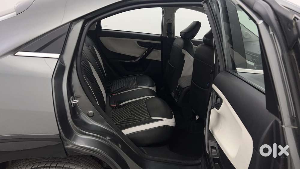 Tata Curvv Pure Plus S 1.2 Revotron Petrol 7dca, 2024, Petrol