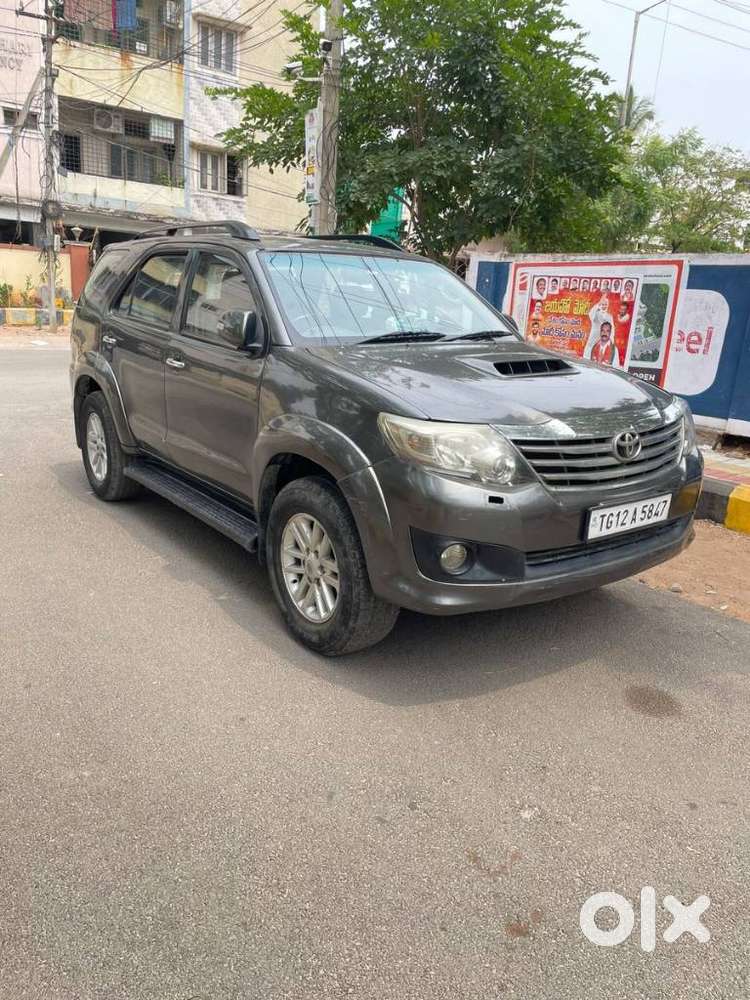 Toyota Fortuner 2011-2016 4x2 Manual, 2012, Diesel