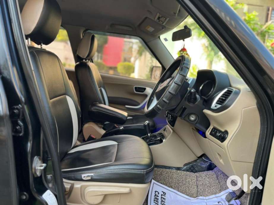 Mahindra Tuv 300 T8 Amt, 2016, Diesel
