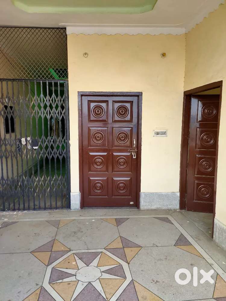 Flat on rent Atlas road teachers colony