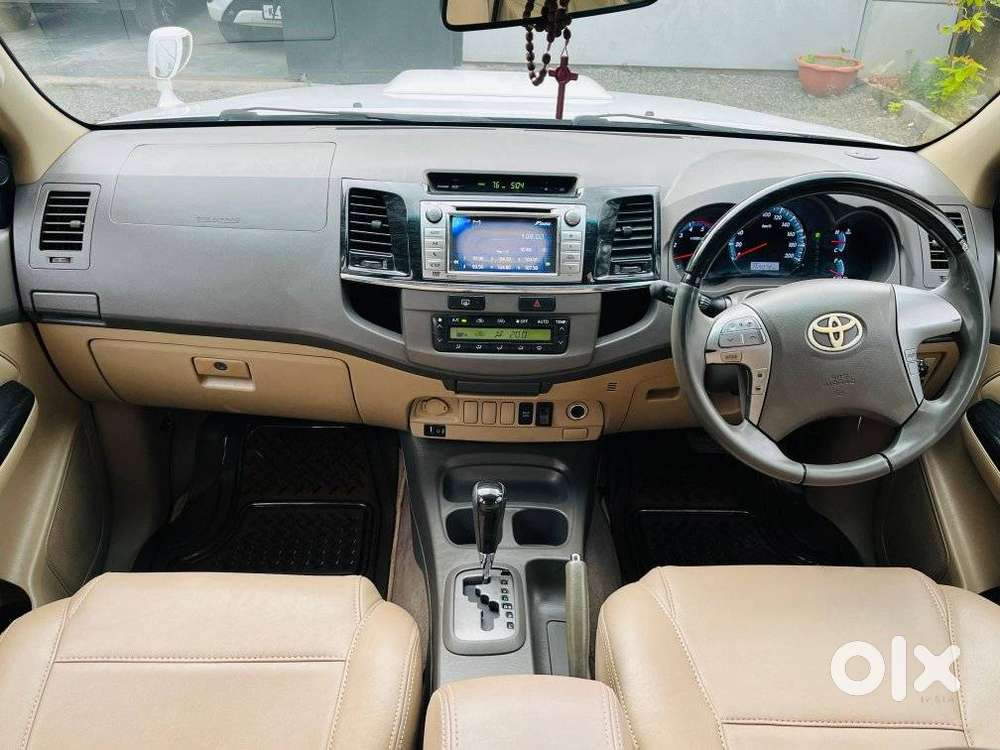 Toyota Fortuner 4x2 At, 2012, Diesel