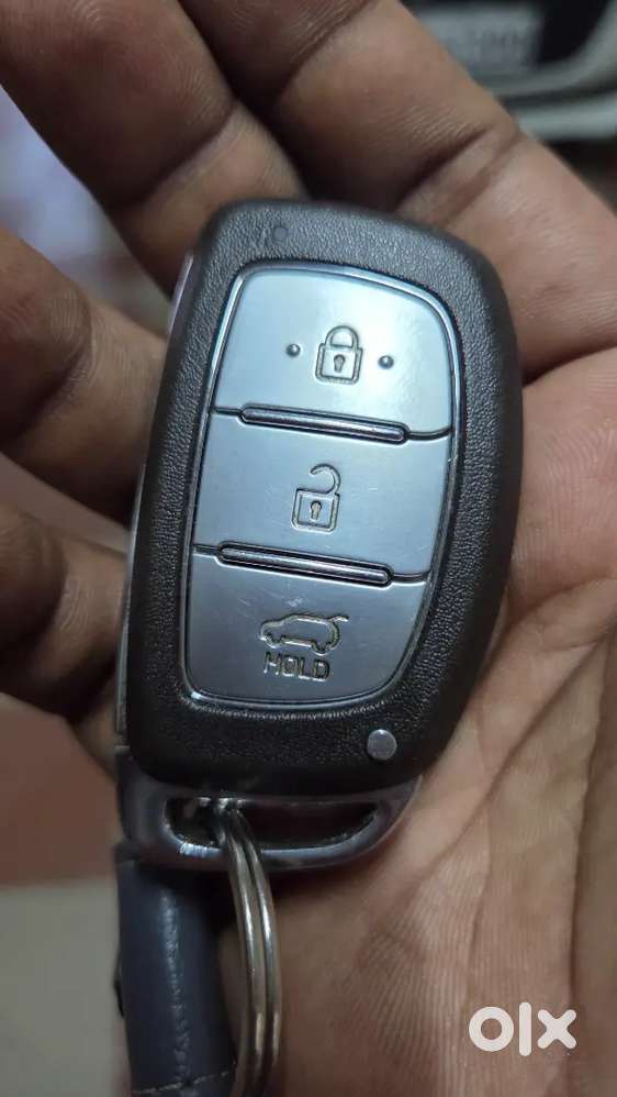 Hyundai I20 Asta 2018 Petrol  66,000 Km  New Tyres  Service History