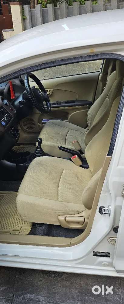 Honda Amaze Petrol (manual) – Excellent Condition  Fully Maintained