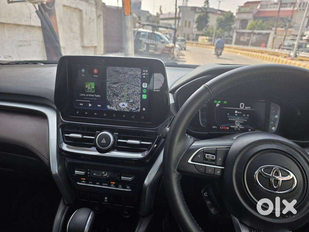 Toyota Urban Cruiser Hyryder V Hybrid Aero Edition, 2024, Petrol