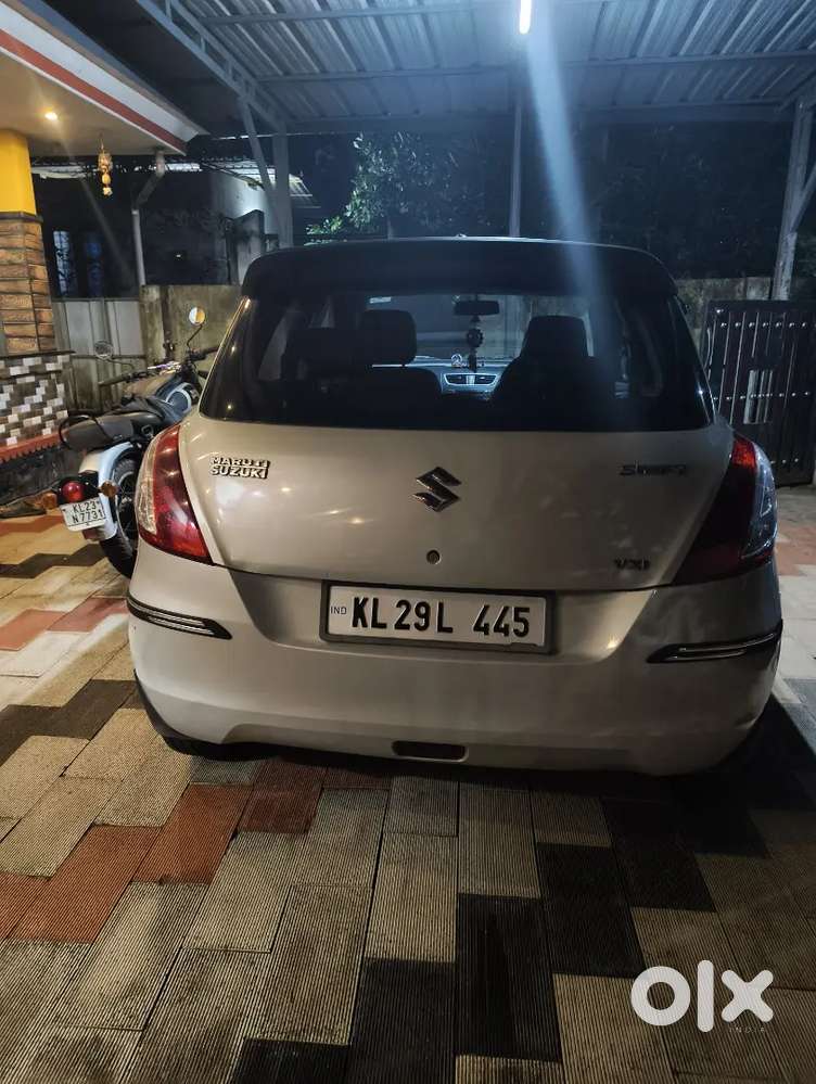 Maruti Suzuki Swift 2016 Petrol 65000 Km Driven