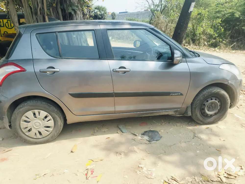 Maruti Suzuki Swift Vxi 2012