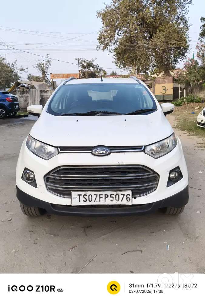 Ford Ecosport 2017 Petrol 125000 Km Driven