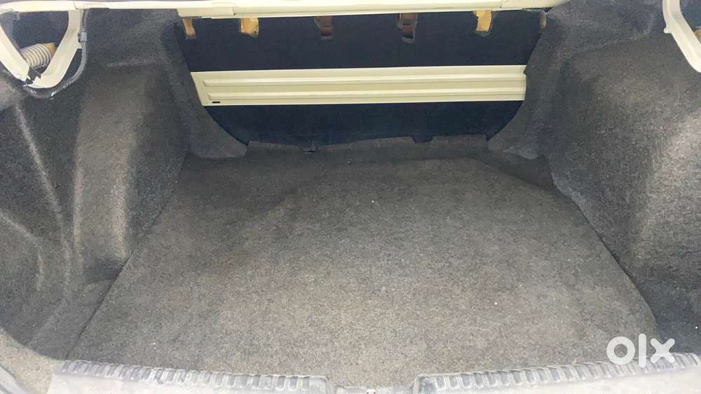 Skoda Rapid 2011-2013 1.6 Mpi At Ambition, 2013, Petrol