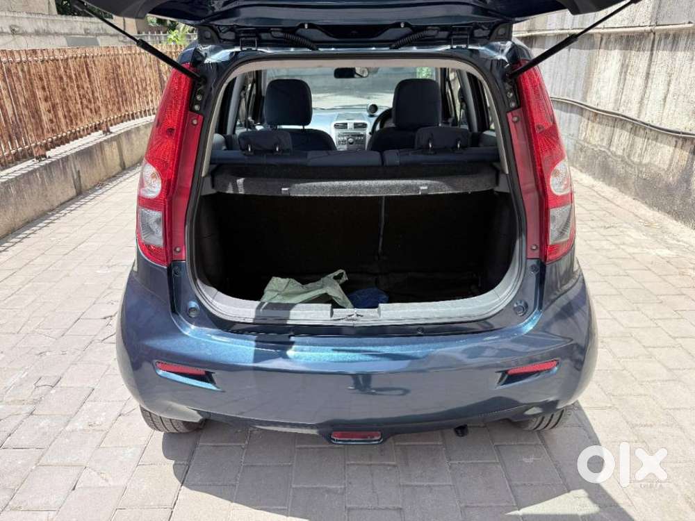 Maruti Suzuki Ritz Zxi, 2011, Petrol