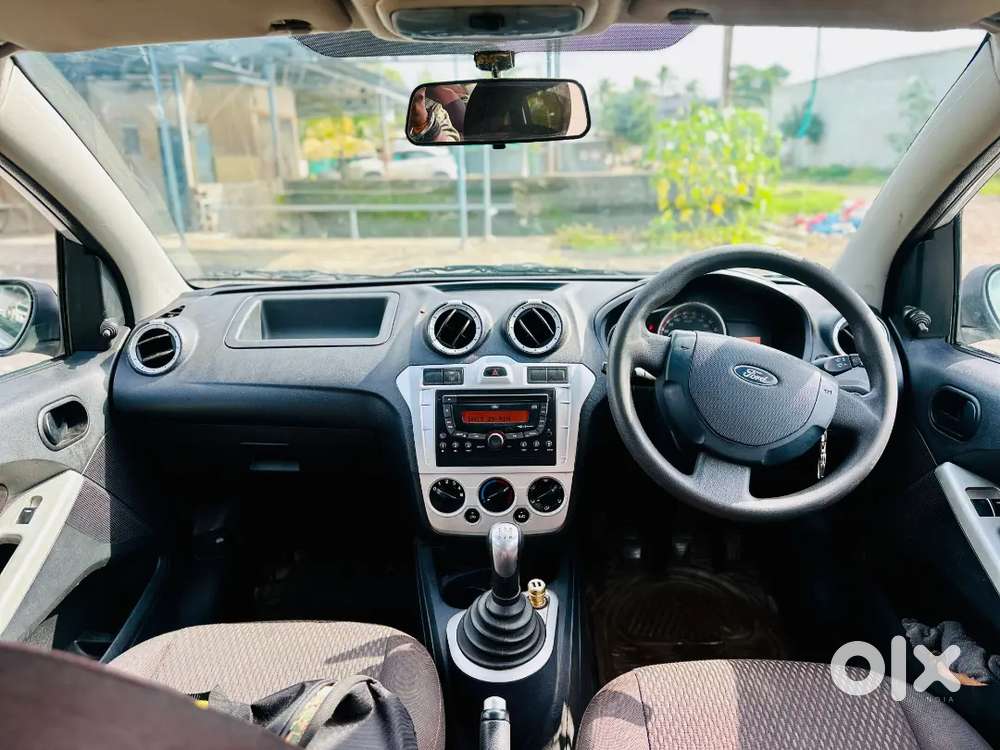 Ford Figo Diesel Zxi 2012