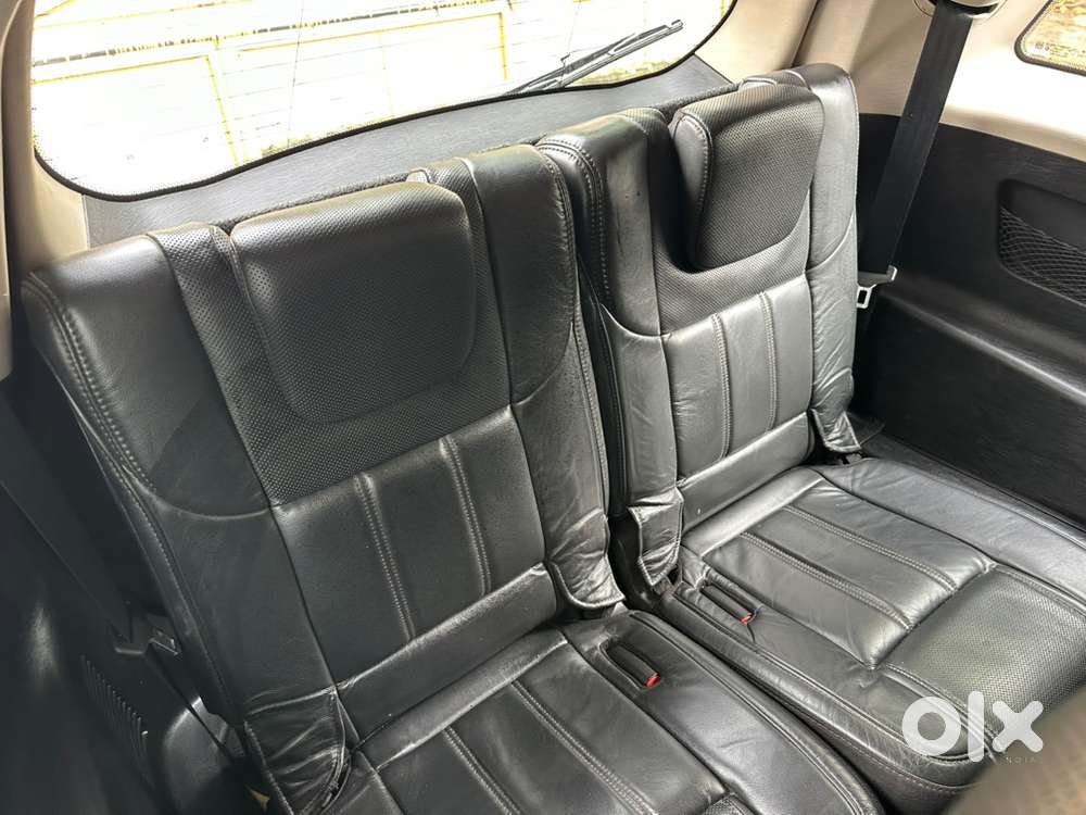 2017 Mahindra Xuv500 Diesel W10 Auto Diesel Sunroof