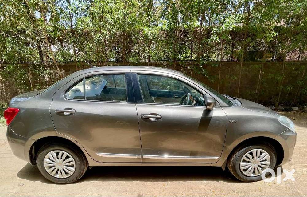 Maruti Suzuki Swift Dzire 1.2 Zxi Bsiv, 2018, Petrol