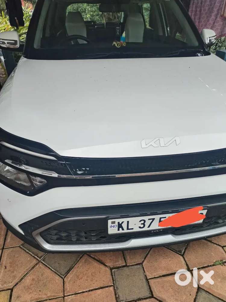 Kia Carens 2023 Petrol 1.4 Manual 1st