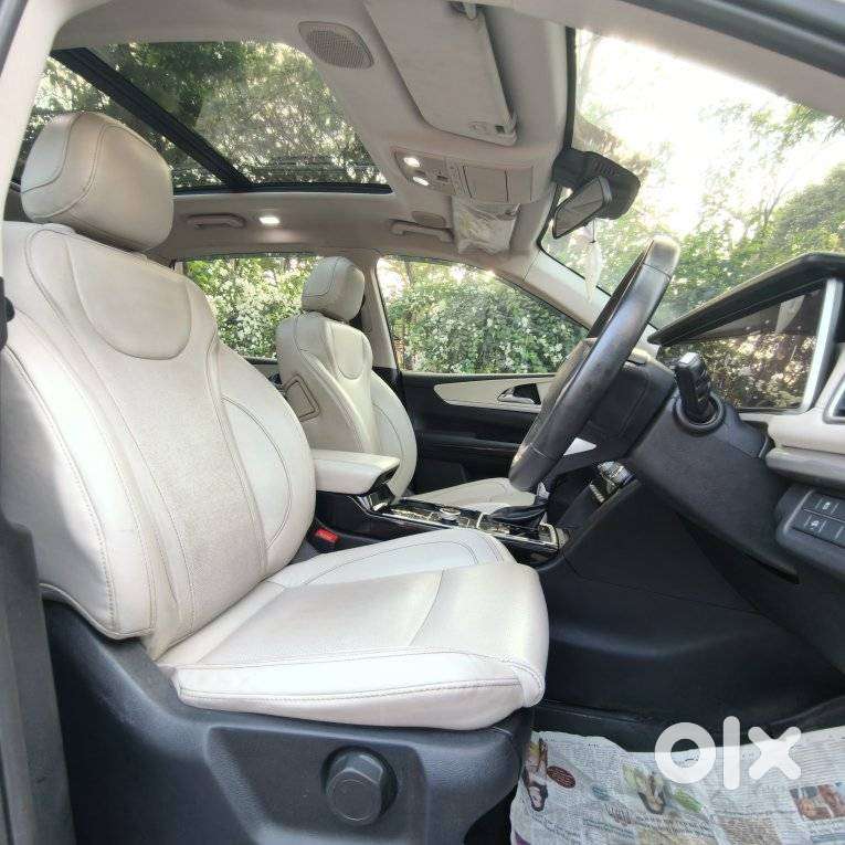 Mahindra Xuv700 2.2 Ax 7 Diesel At Str, 2022, Diesel
