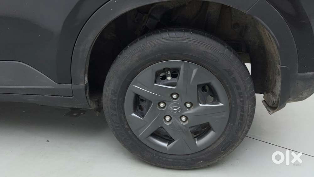 Hyundai Venue E 1.2 Petrol, 2024, Petrol