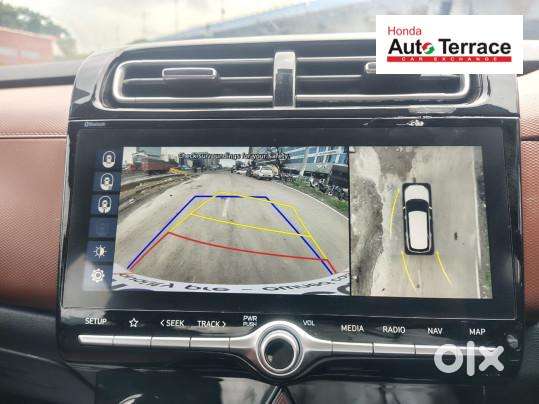 Hyundai Alcazar Signature (o) 7 Seater 1.5 Diesel At Adventure Dual ..