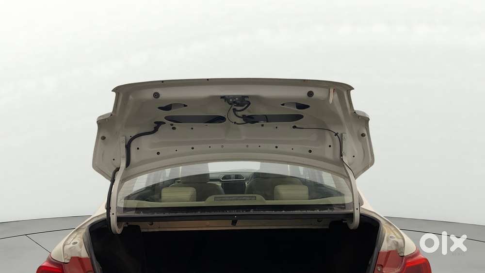 Maruti Suzuki Swift Dzire 1.2 Zxi Bsiv, 2020, Petrol