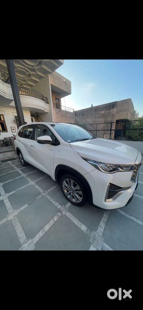 Toyota Innova Hycross 2023 Hybrid Automatic