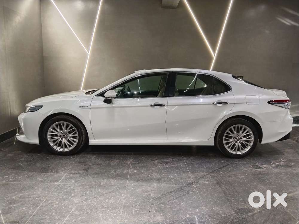 Toyota Camry Hybrid, 2021, Petrol