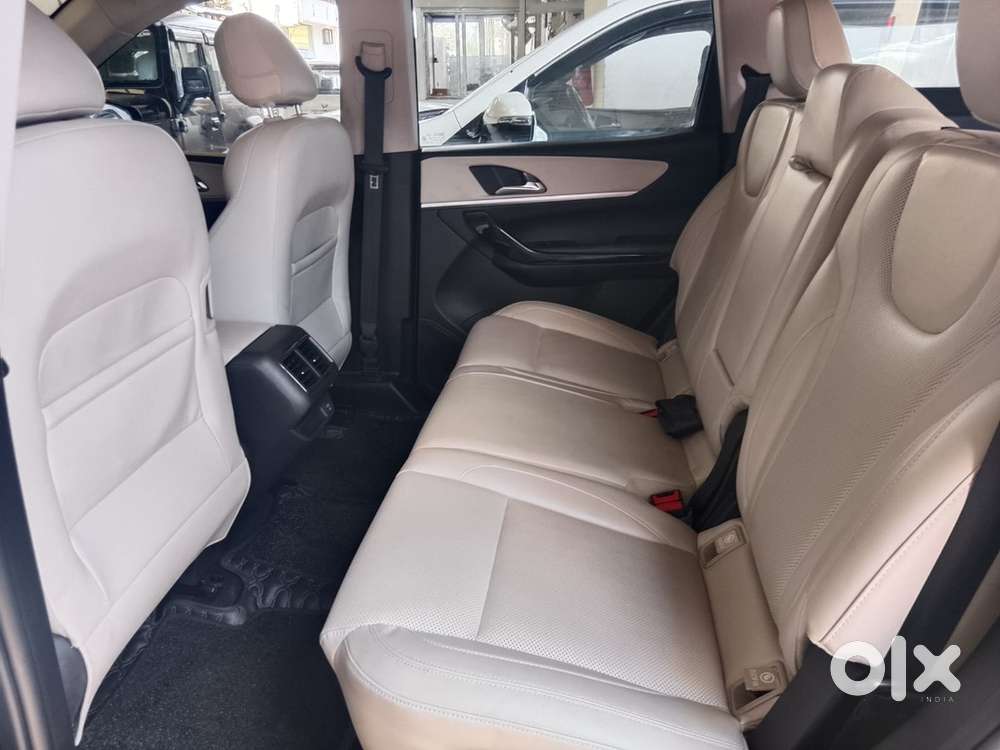 Mahindra Xuv700 A7l Diesel 2024