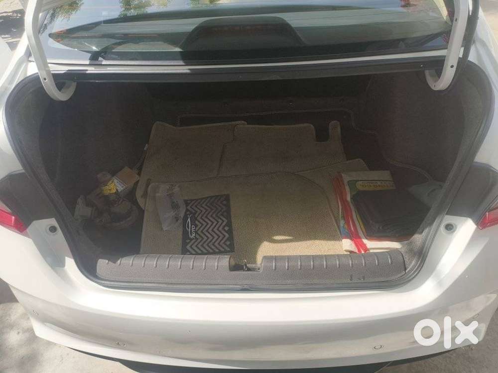 Honda City 1.5 V Cvt I-vtec Mt, 2025, Petrol