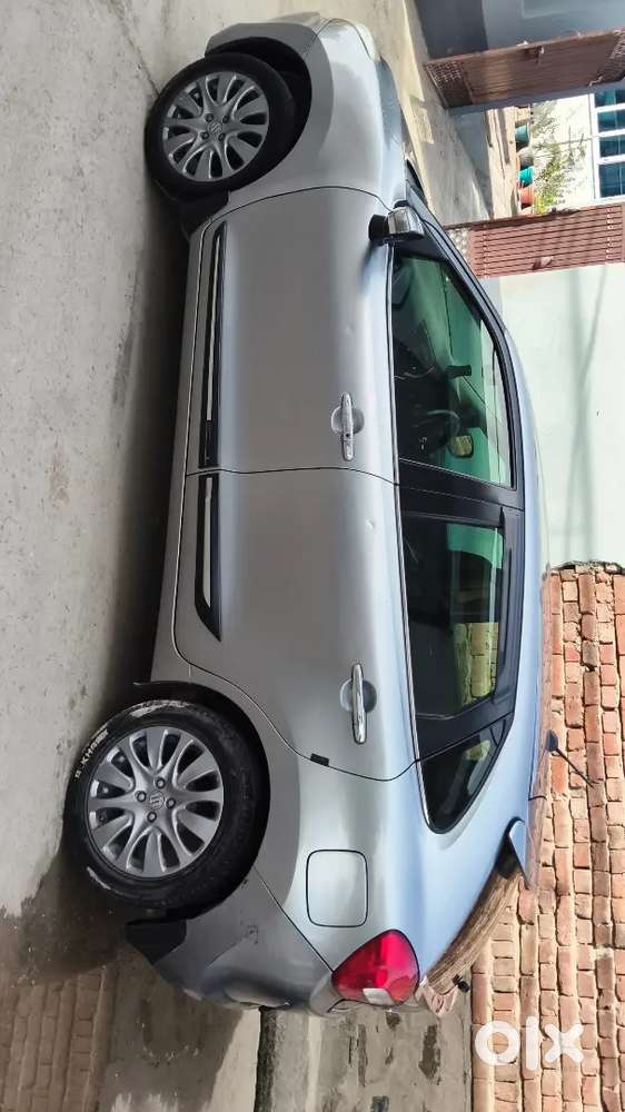 Maruti Suzuki Baleno Zeta 2019 Cng