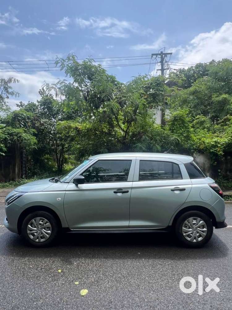 Maruti Suzuki Swift Lxi Optional-o, 2024, Petrol