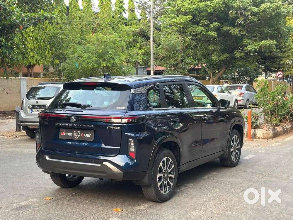 Maruti Suzuki Grand Vitara 1.5 Alpha Smart Hybrid At, 2023, Petrol