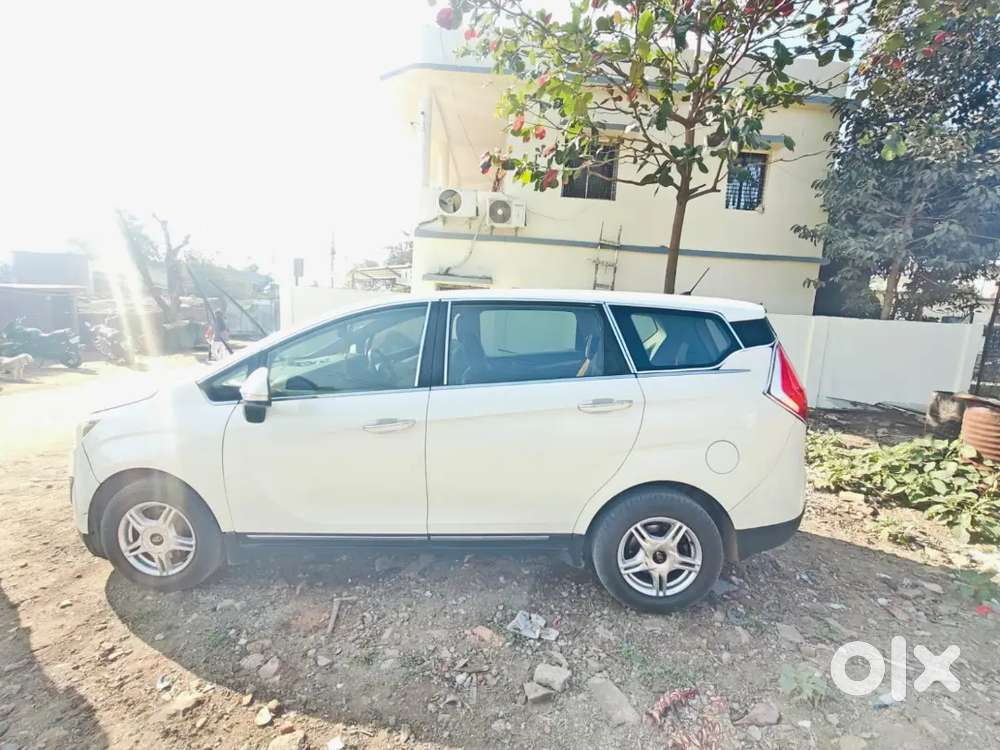 Mahindra Marazzo 2019 Car