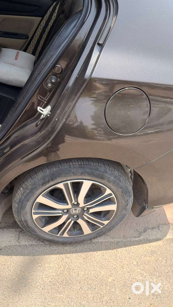 Honda Amaze Petrol Automatic 2022 Model