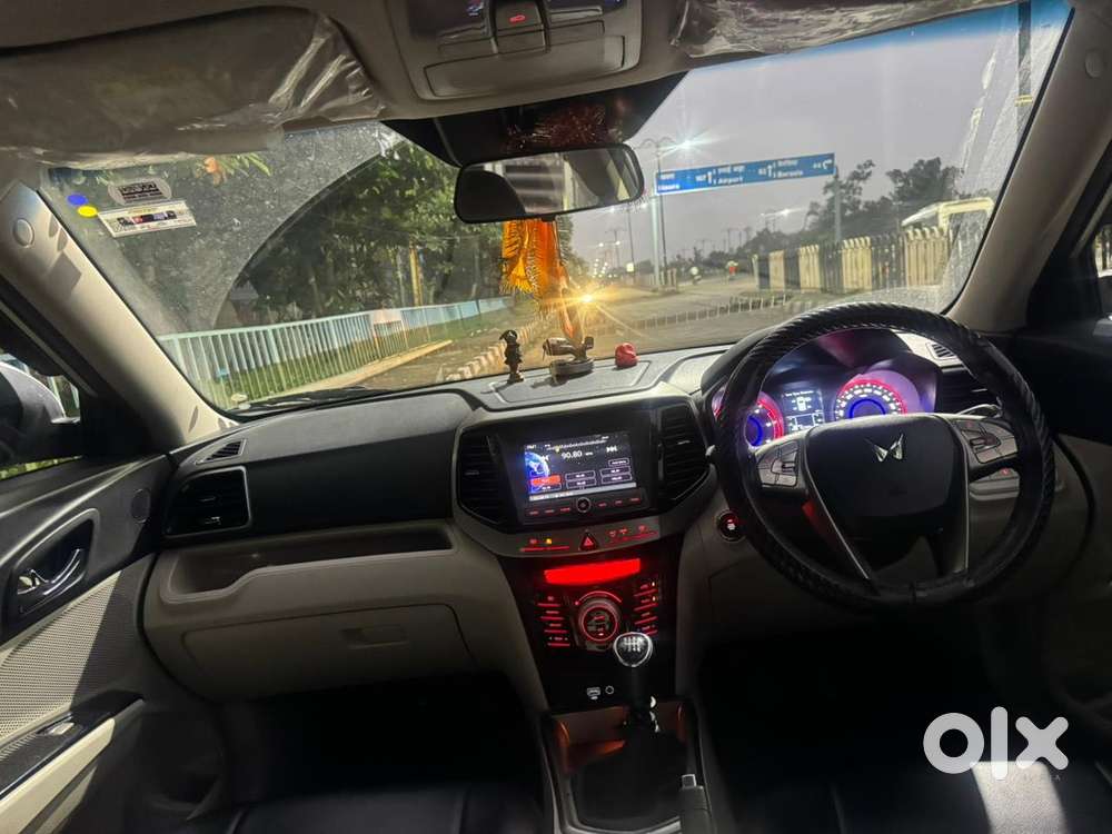 Mahindra Xuv300 W8 Option Diesel, 2023, Diesel