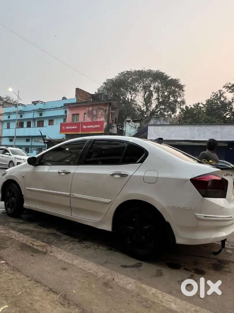 Honda City 2010 Cng & Hybrids Good Condition