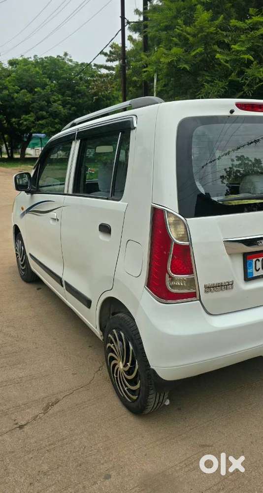 Maruti Suzuki Wagon R Vxi Mt 1.0l, 2017, Petrol