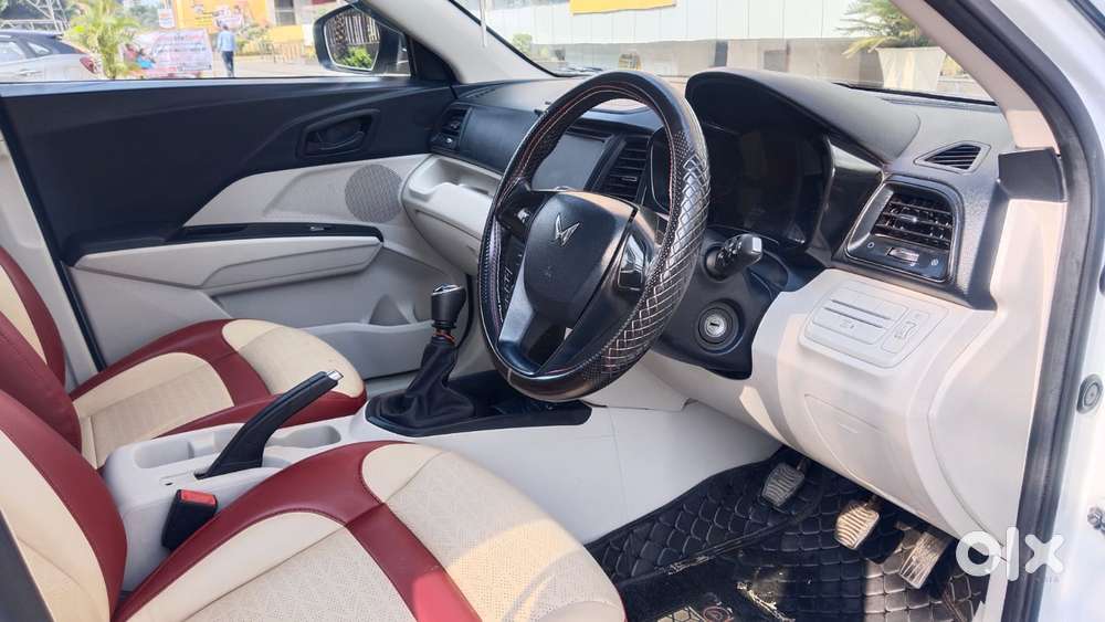 Mahindra Xuv300 W6, 2024, Petrol
