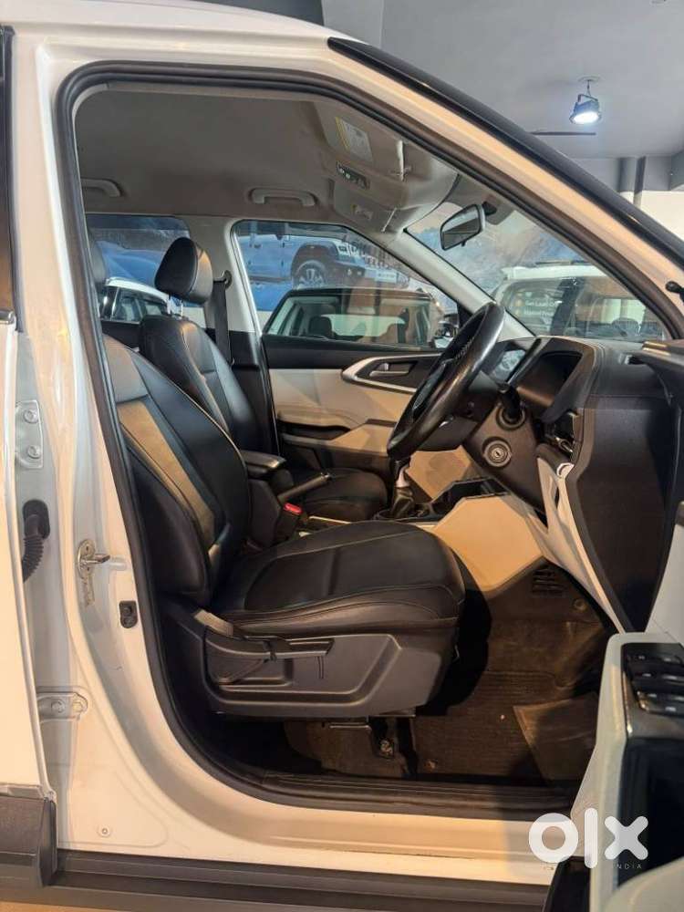 Kia Carens D1.5 6mt Premium 07, 2023, Diesel