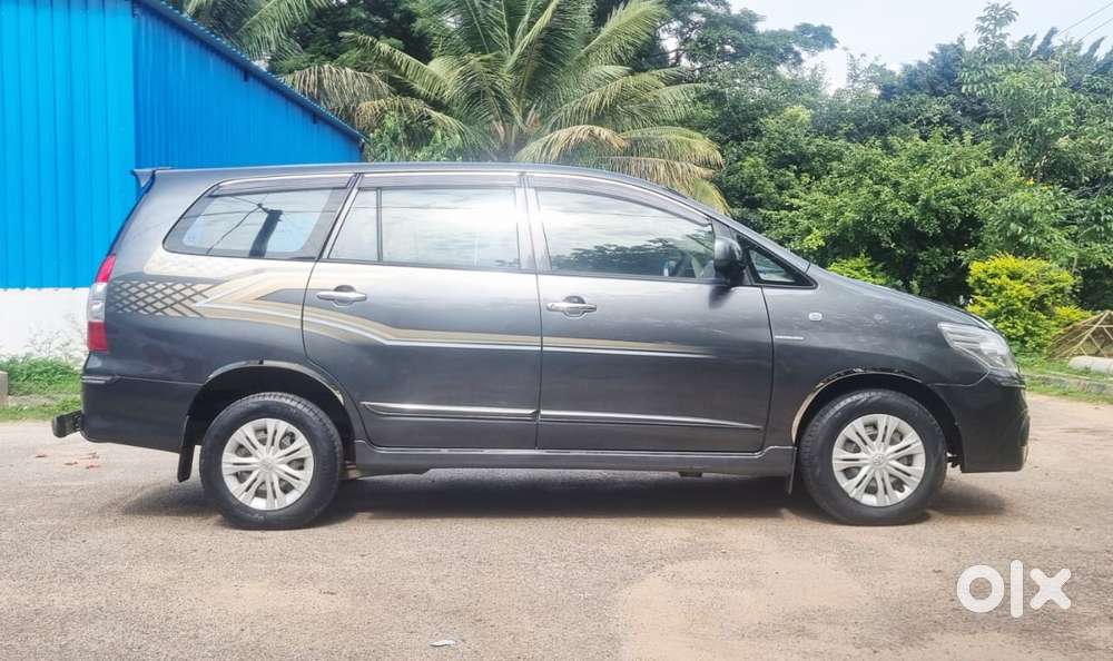 Toyota Innova 2.5 Gx 7 Str Bs-iii, 2015, Diesel