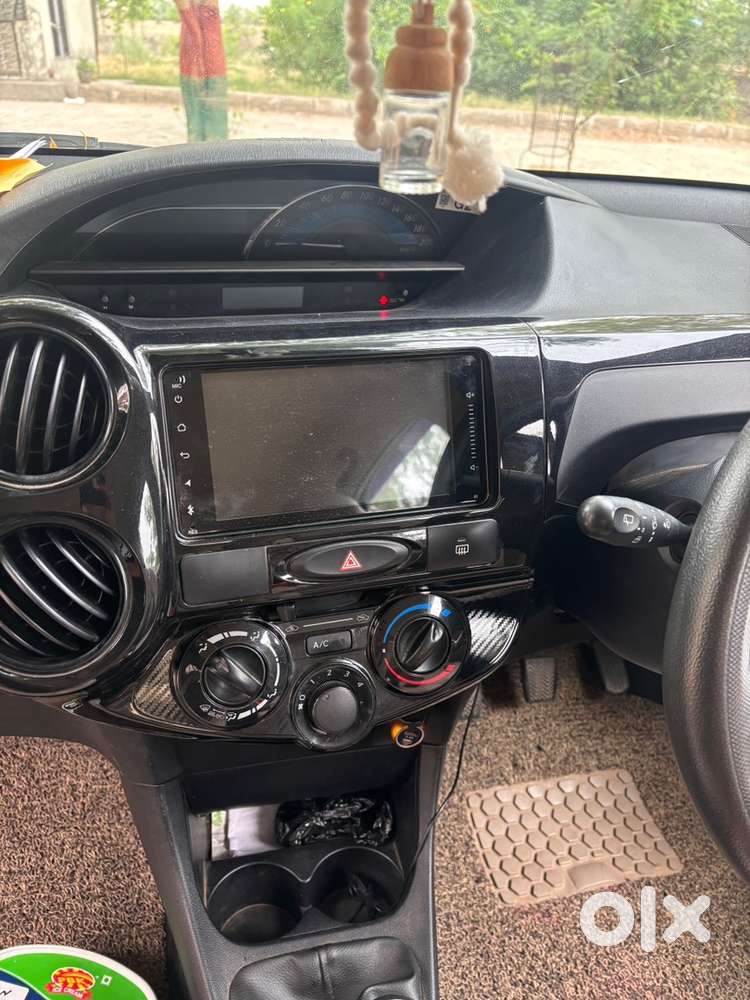 Toyota Etios Liva V 2019