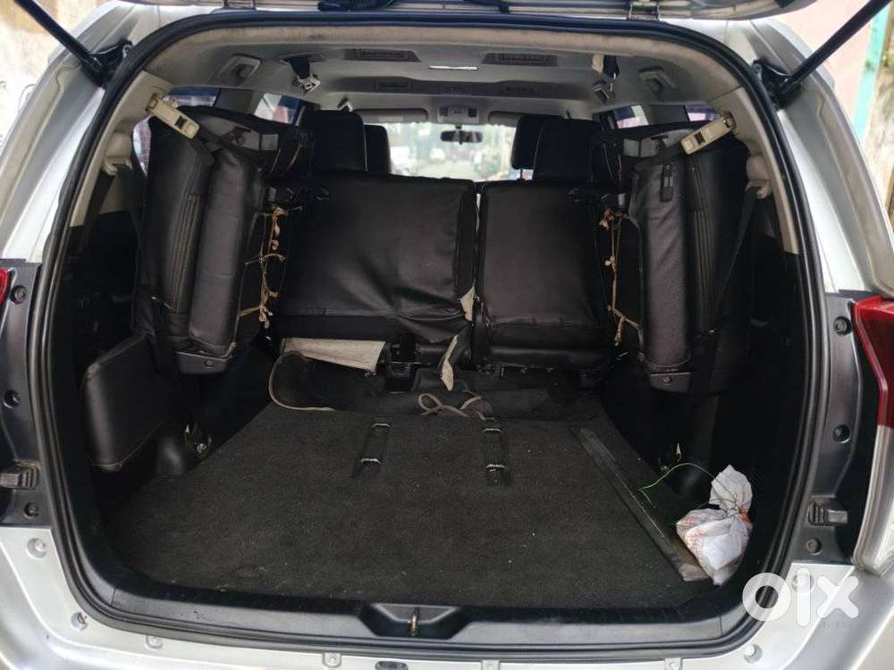 Toyota Innova Crysta 2.4 G Mt 8s, 2017, Diesel