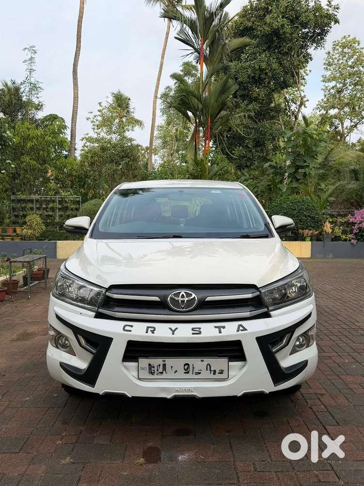 Toyota Innova Crysta 2017 Diesel Well Maintained