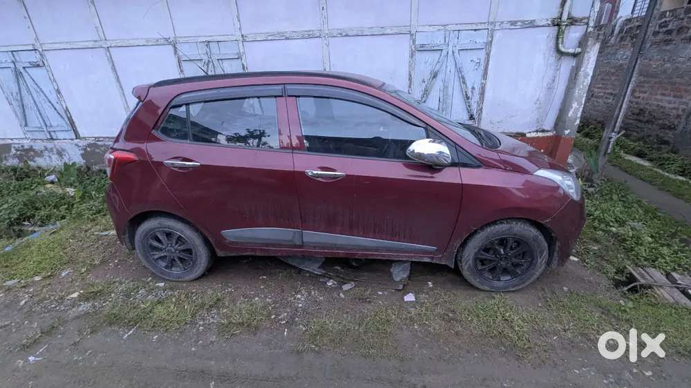 Hyundai Grand I10 2016 Petrol 67000 Km Driven