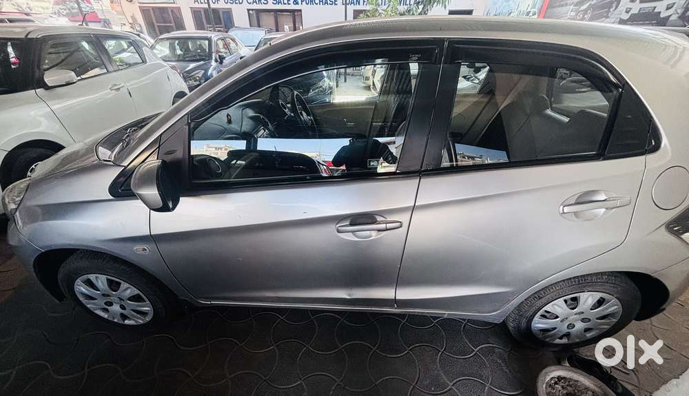 Honda Brio, 2013, Petrol