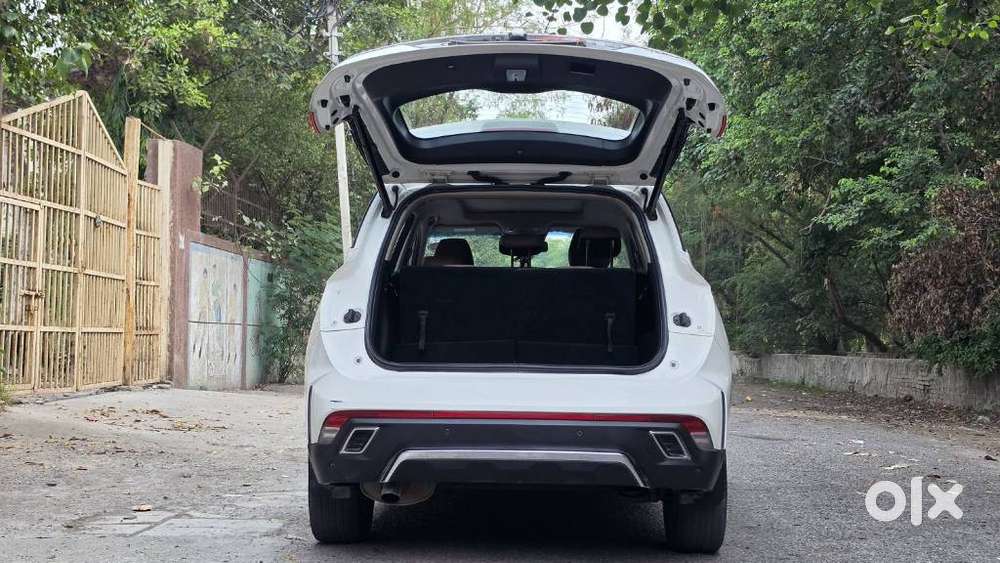 Mg Hector Plus Savvy Pro 1.5 Turbo Petrol Cvt 6 Str, 2023, Petrol